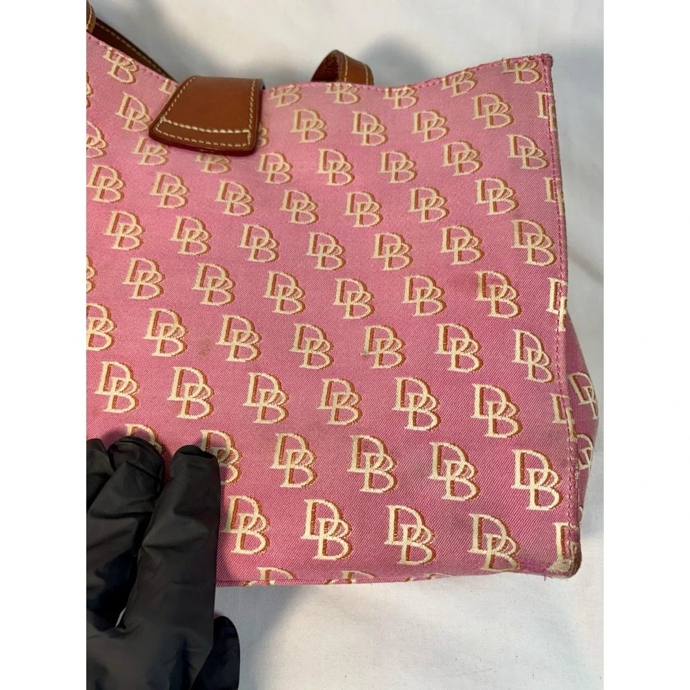 Dooney & Bourke this vintage
